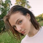 artist image princess dont cry Aviva To Anyone Like Me - EP