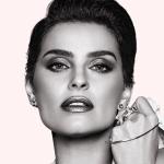 artist image Nelli Furtado & Pidbull Manos al aire The Best of Nelly Furtado (Deluxe Version)