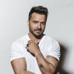 artist image Luis Fonsi, Farruko Perfecta Perfecta - Single
