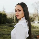 artist image Elif Buse Doğan Yalan Dünya Yalan Dünya (Deep Mix) - Single